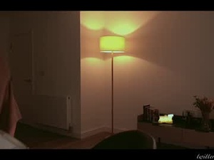 Screenshot from luna_ai webcams