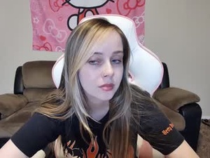 Screenshot from luna_lovelyy webcams