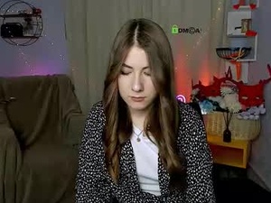 Screenshot from luna_wisper webcams