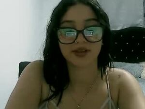 Screenshot from lunaa_sub webcams