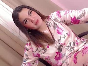 Screenshot from lustyseraphina webcams