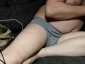 Screenshot from luv_7_25 webcams