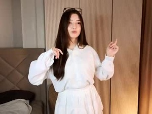 Screenshot from luveniatoan webcams