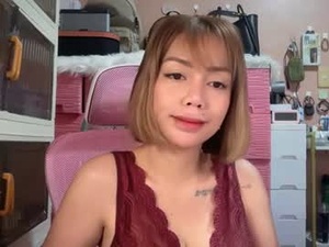 Screenshot from luxe_kiss webcams