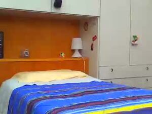 Screenshot from luxx72boy webcams