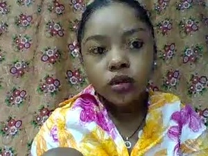 Screenshot from lyah346034 webcams