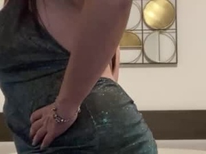 Screenshot from madame_niki webcams