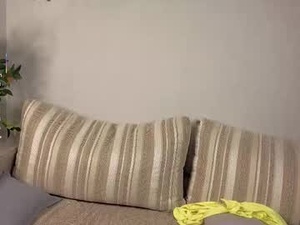 Screenshot from maddy_soon webcams
