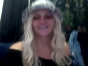 Screenshot from madelinevalentine webcams