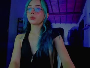 Screenshot from madiixwatson webcams