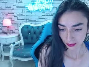 Screenshot from maily_a_ webcams