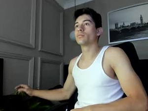 Screenshot from majesticreing webcams