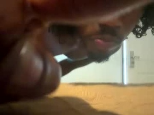Screenshot from makemethenslut webcams
