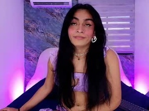 Screenshot from malaia_thompson_ webcams