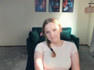 Screenshot from malika_reyes webcams