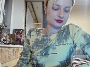 Screenshot from mandyshine webcams
