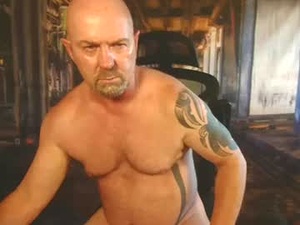 Screenshot from manlyprisonguy2 webcams