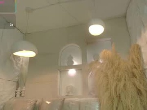 Screenshot from mara_jhonson_r webcams