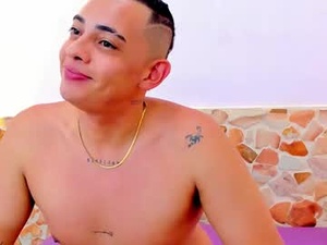 Screenshot from marcus_owen2 webcams