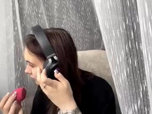 Screenshot from margueriteheishman webcams