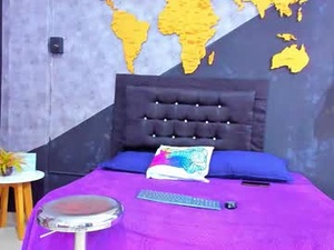 Screenshot from mariam__rossi webcams