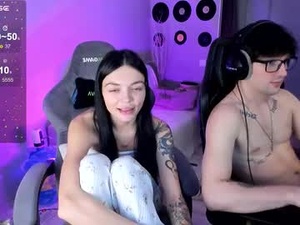 Screenshot from mariella__adams webcams