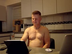 Screenshot from markcgn242649 webcams