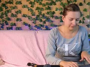 Screenshot from mary_jina webcams