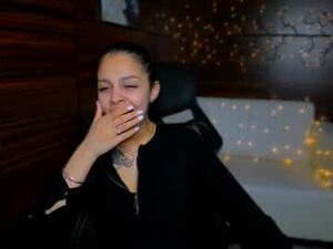 Screenshot from mary_silver webcams