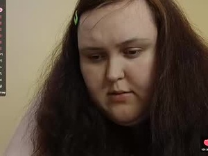 Screenshot from masha_mashenka webcams