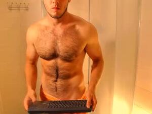 Screenshot from master_alpha_ webcams