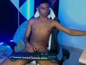 Screenshot from master_black777 webcams