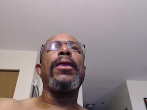 Screenshot from mauricewilson86 webcams