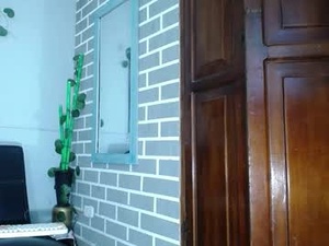 Screenshot from mavishotx webcams