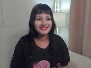 Screenshot from maxi_mia_1 webcams