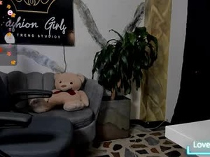 Screenshot from maximusclark1_ webcams