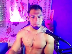 Screenshot from maxxi_brown webcams