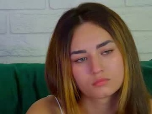 Screenshot from mayamontana1 webcams