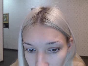 Screenshot from maybe_doll webcams