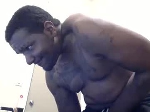 Screenshot from mbeezy318 webcams