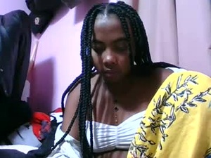 Screenshot from mbola464234 webcams