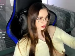 Screenshot from mcfly_11 webcams