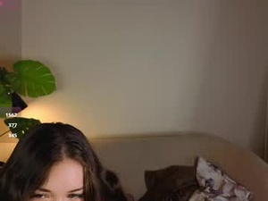 Screenshot from meganbutnotfox webcams