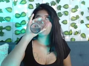 Screenshot from melanie_18_ webcams