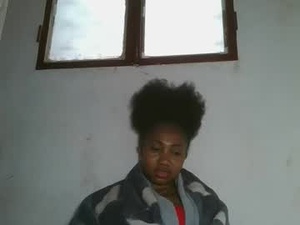 Screenshot from meraldaaaa webcams