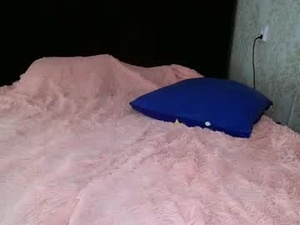 Screenshot from merry_mark webcams