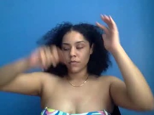 Screenshot from mesmerelda webcams