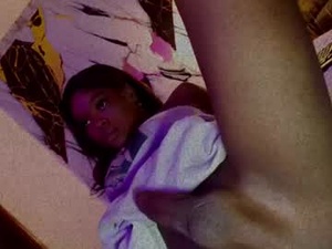 Screenshot from mia_campbellx webcams