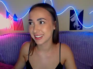 Screenshot from mia_cutie77 webcams