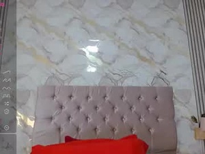 Screenshot from mia_hiills webcams